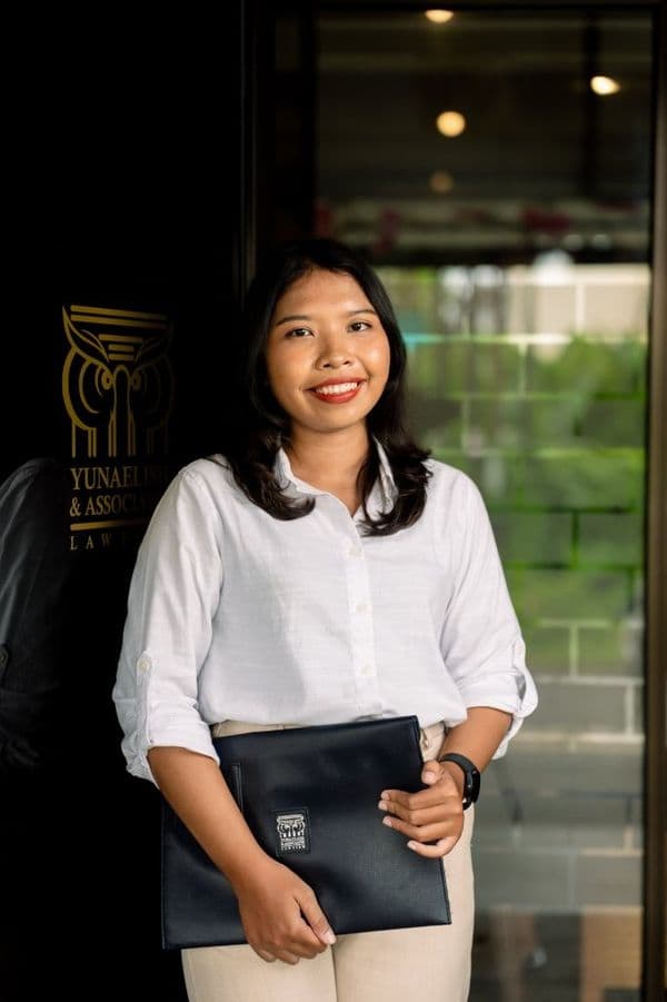 Ida Ayu Kusuma Widiari, S.H. (Dayu Wida)